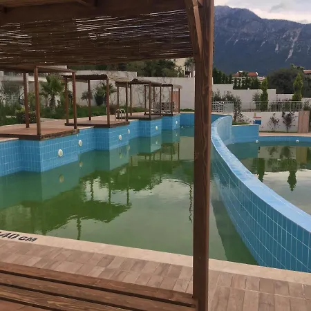 Orka World Πανσιόν *